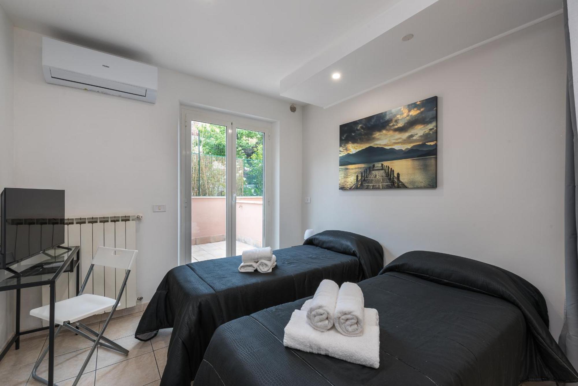 Travelershome Ciampino 170 Station Street מראה חיצוני תמונה